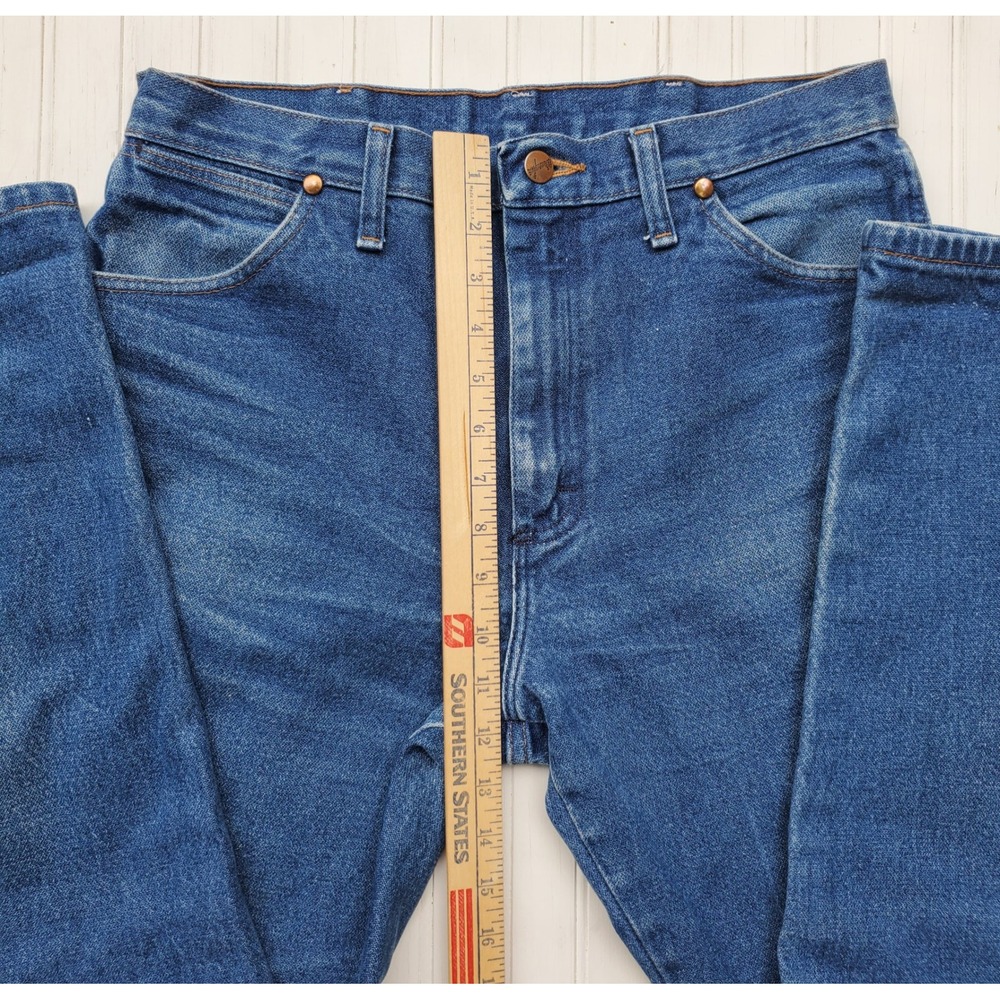 Wrangler 13MWZ Cowboy Cut Jeans Mens 31x34 Medium Wash Straight Leg Denim - Picture 2 of 8